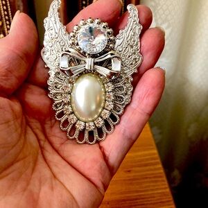 Vintage Angel by Jane brooch in Silver,  with pearl and crystal accent